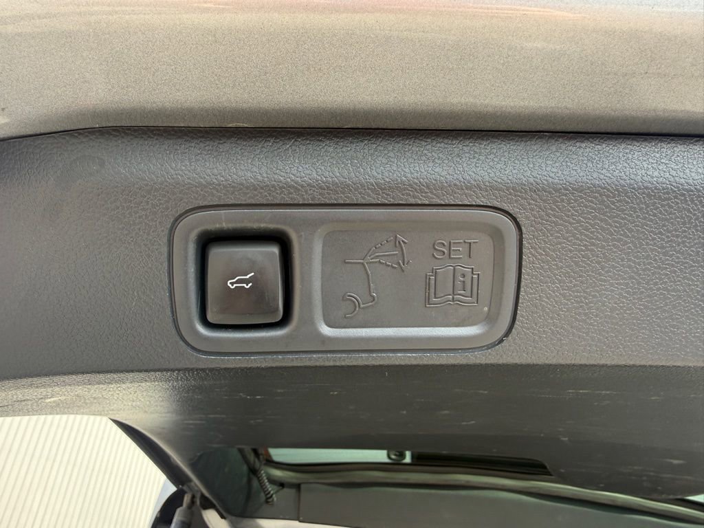 Used 2023 Ford Expedition Max XLT image 36