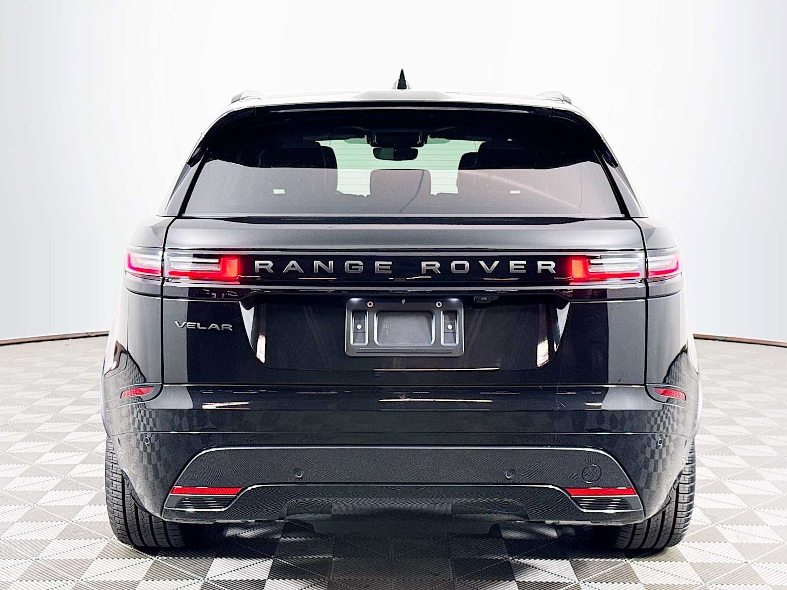 Used 2026 Land Rover Range Rover Velar Dynamic SE AWD/4WD image 6