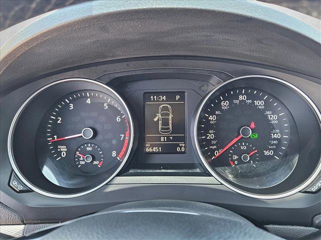 Used 2017 Volkswagen Jetta SE FWD image 11