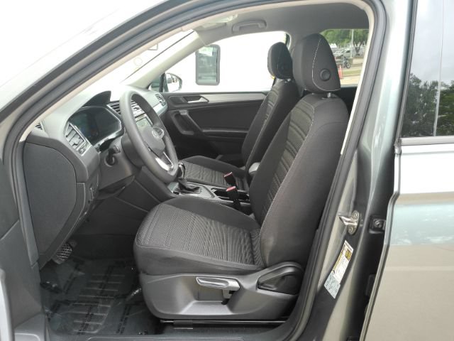 Used 2022 Volkswagen Tiguan S FWD image 17