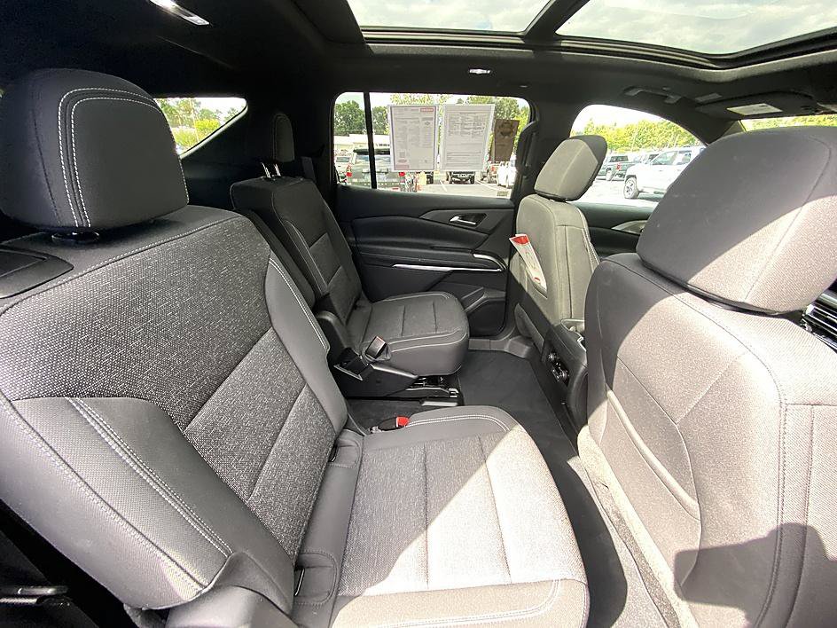 Used 2025 Chevrolet Traverse LT w/ Sun and Wheel Package FWD image 25