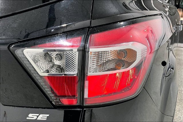 Used 2018 Ford Escape SE AWD/4WD image 29