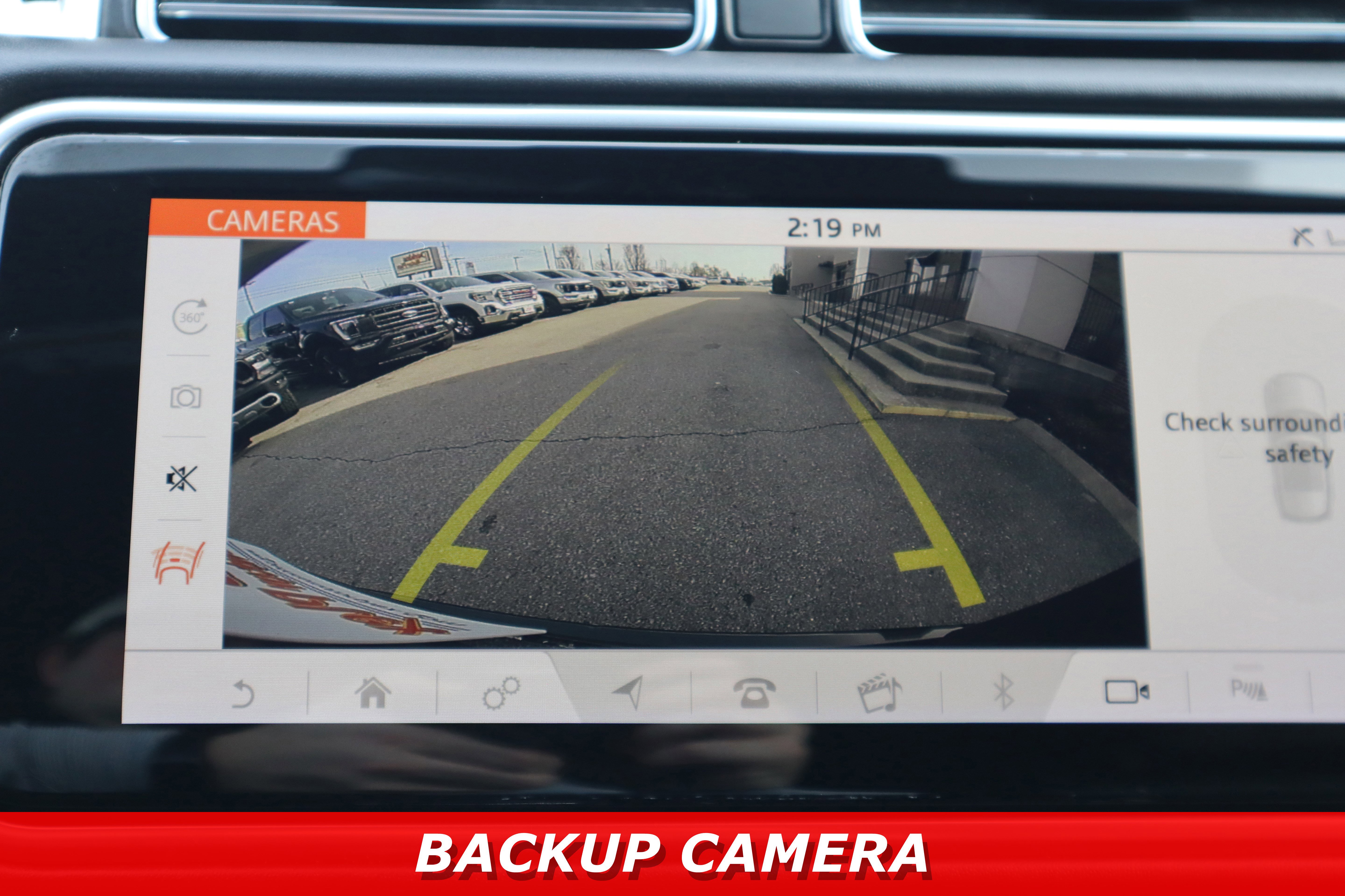 Used 2020 Land Rover Range Rover HSE image 19