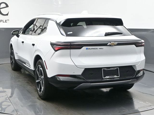New 2025 Chevrolet Equinox EV LT image 13