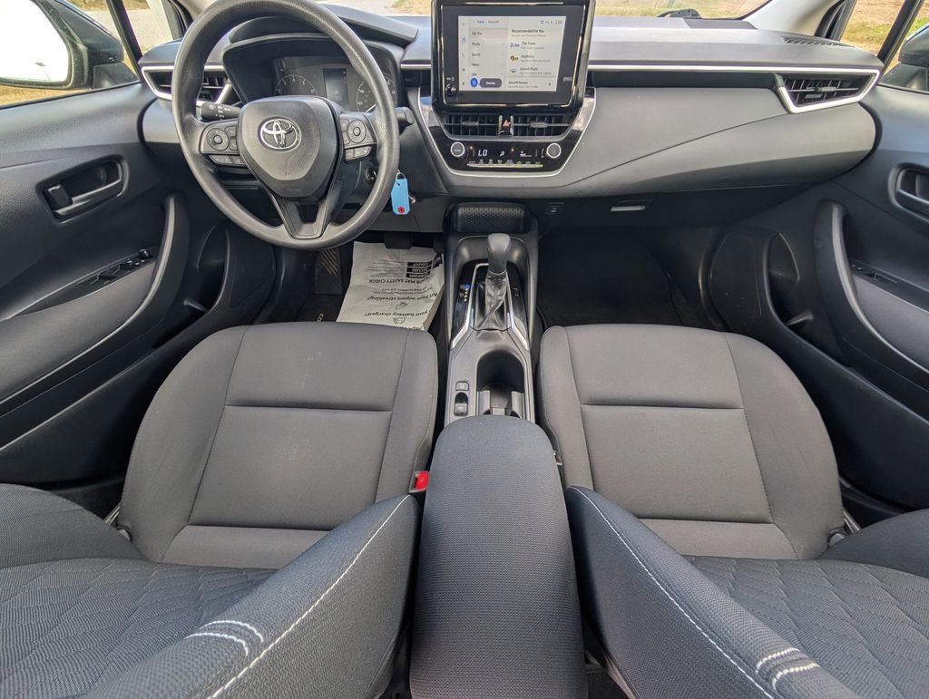 Used 2023 Toyota Corolla LE image 25