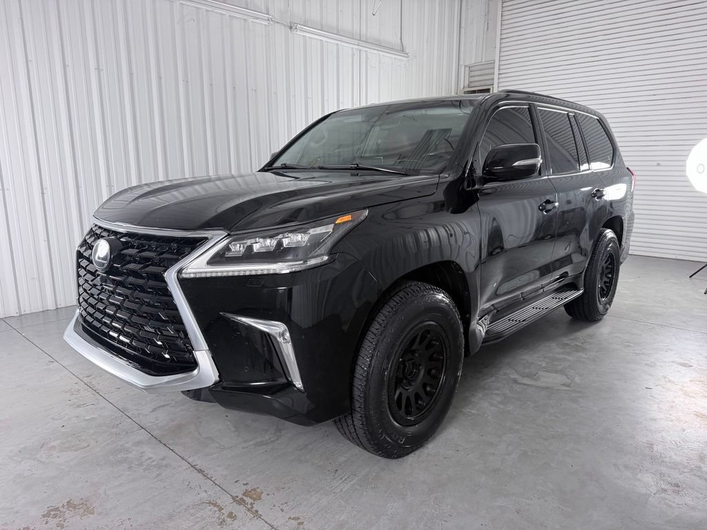 Used 2016 Lexus LX 570 4WD video 1