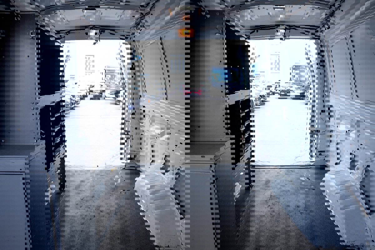 Used 2013 Ford E-150 and Econoline 150 image 11