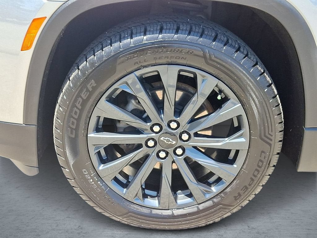 Certified 2023 Chevrolet Traverse RS AWD/4WD image 10
