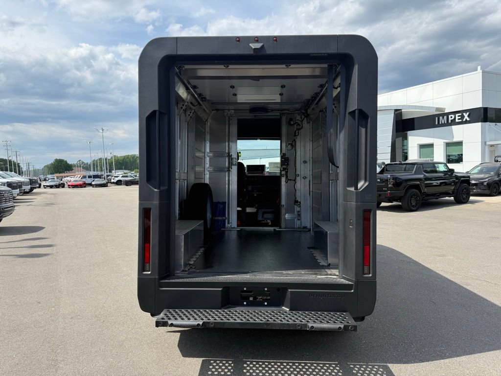 Used 2024 Chevrolet Brightdrop 400 w/ Commercial Equipment Package AWD/4WD image 40