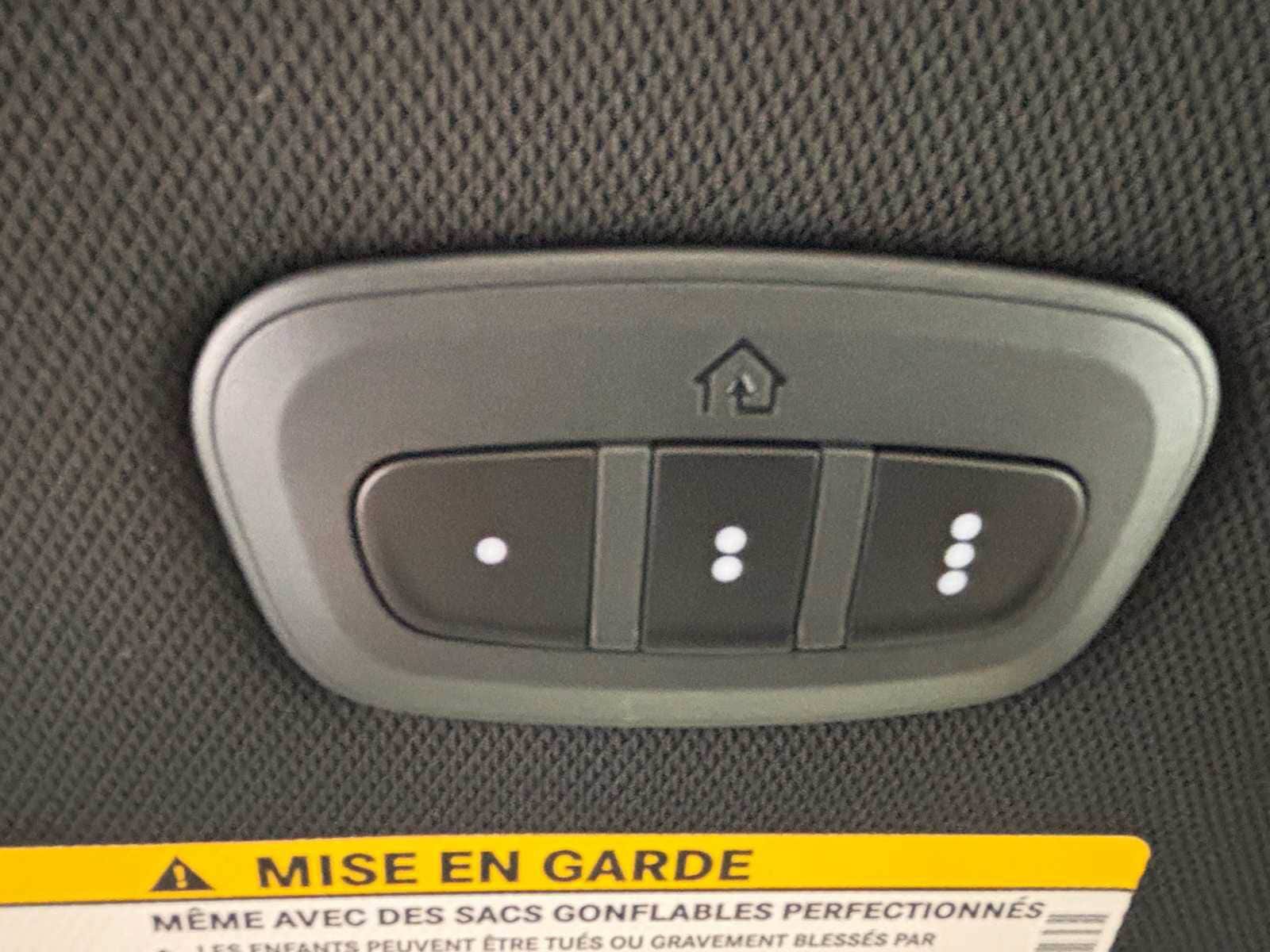 New 2027 Chrysler Pacifica Select FWD image 37
