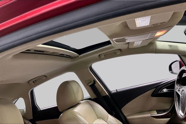 Used 2013 Buick Verano Convenience FWD image 4