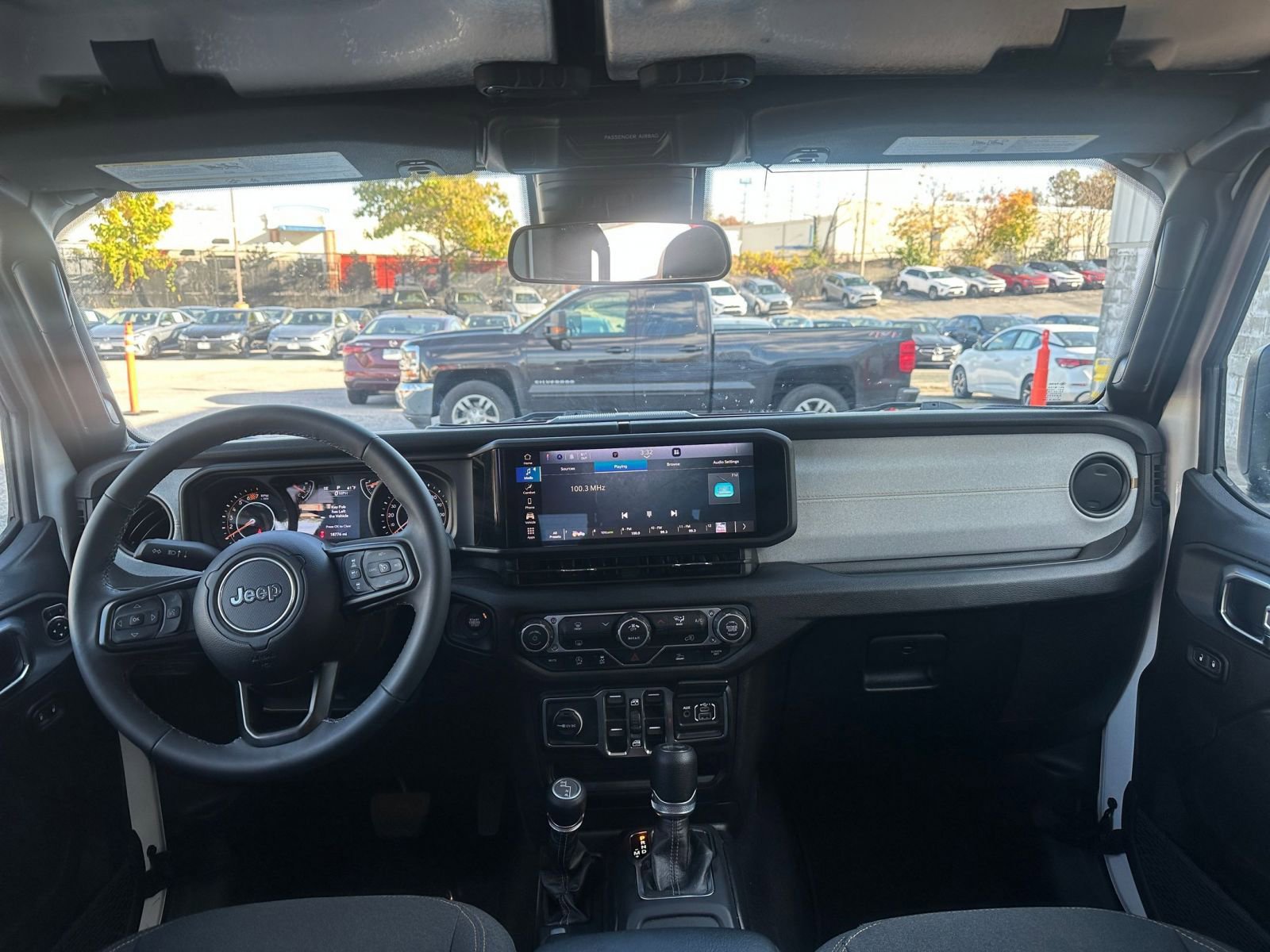 Used 2025 Jeep Wrangler Sport S image 32