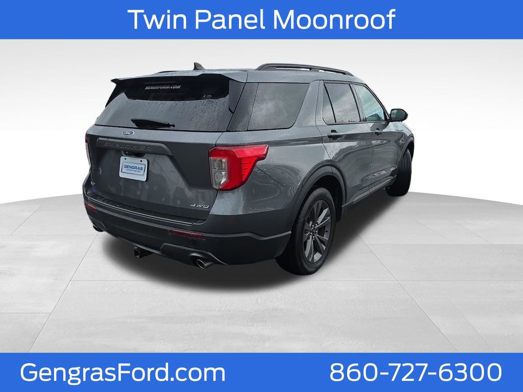 Used 2023 Ford Explorer XLT w/ Equipment Group 202A AWD/4WD image 9