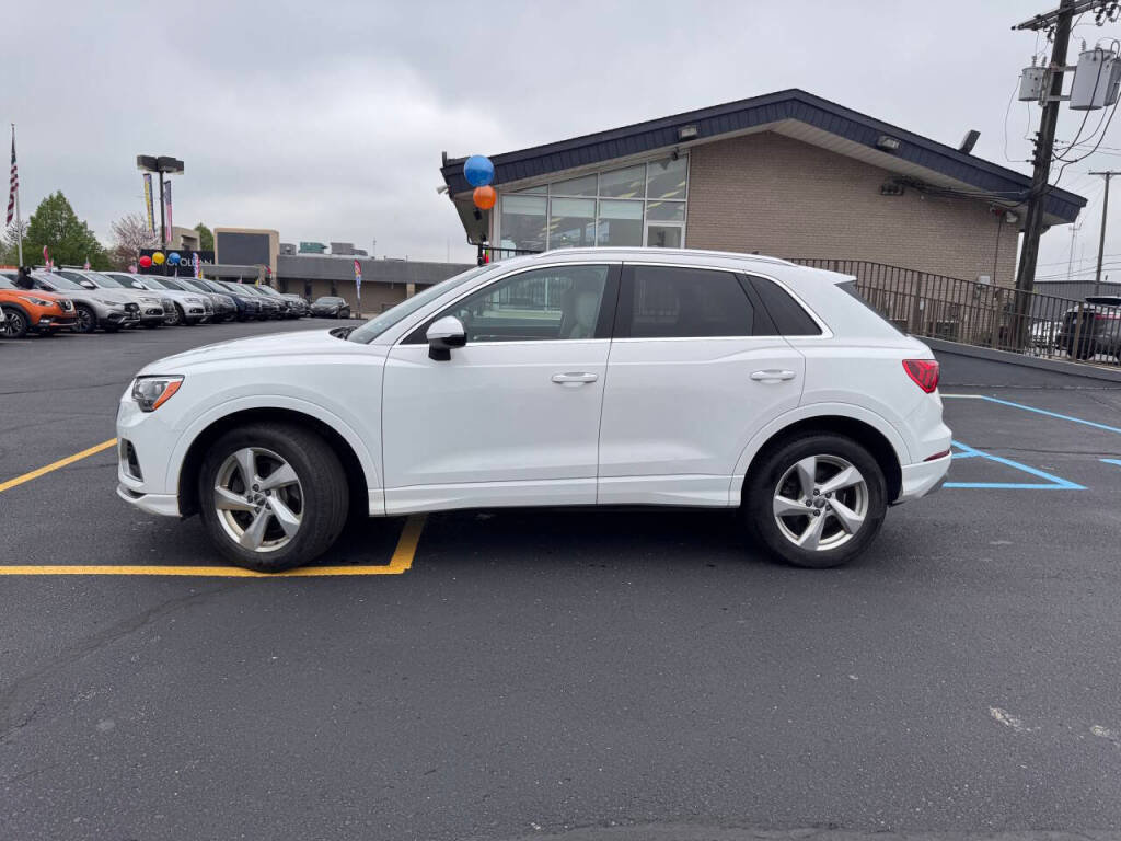 Used 2019 Audi Q3 2.0T Premium w/ Convenience Package image 32