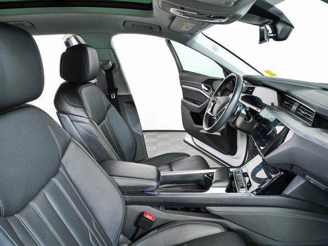 Used 2024 Audi Q8 e-tron Premium Plus AWD/4WD image 24