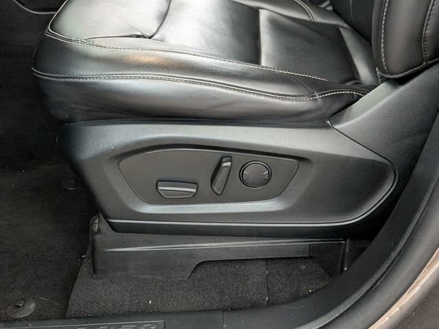 Certified 2021 Ford Explorer XLT w/ Equipment Group 202A AWD/4WD image 13