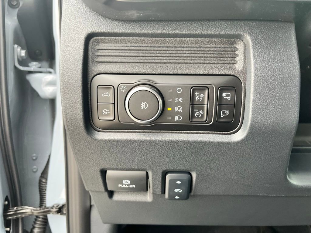 New 2026 Ford F250 Lariat w/ Chrome Package image 17