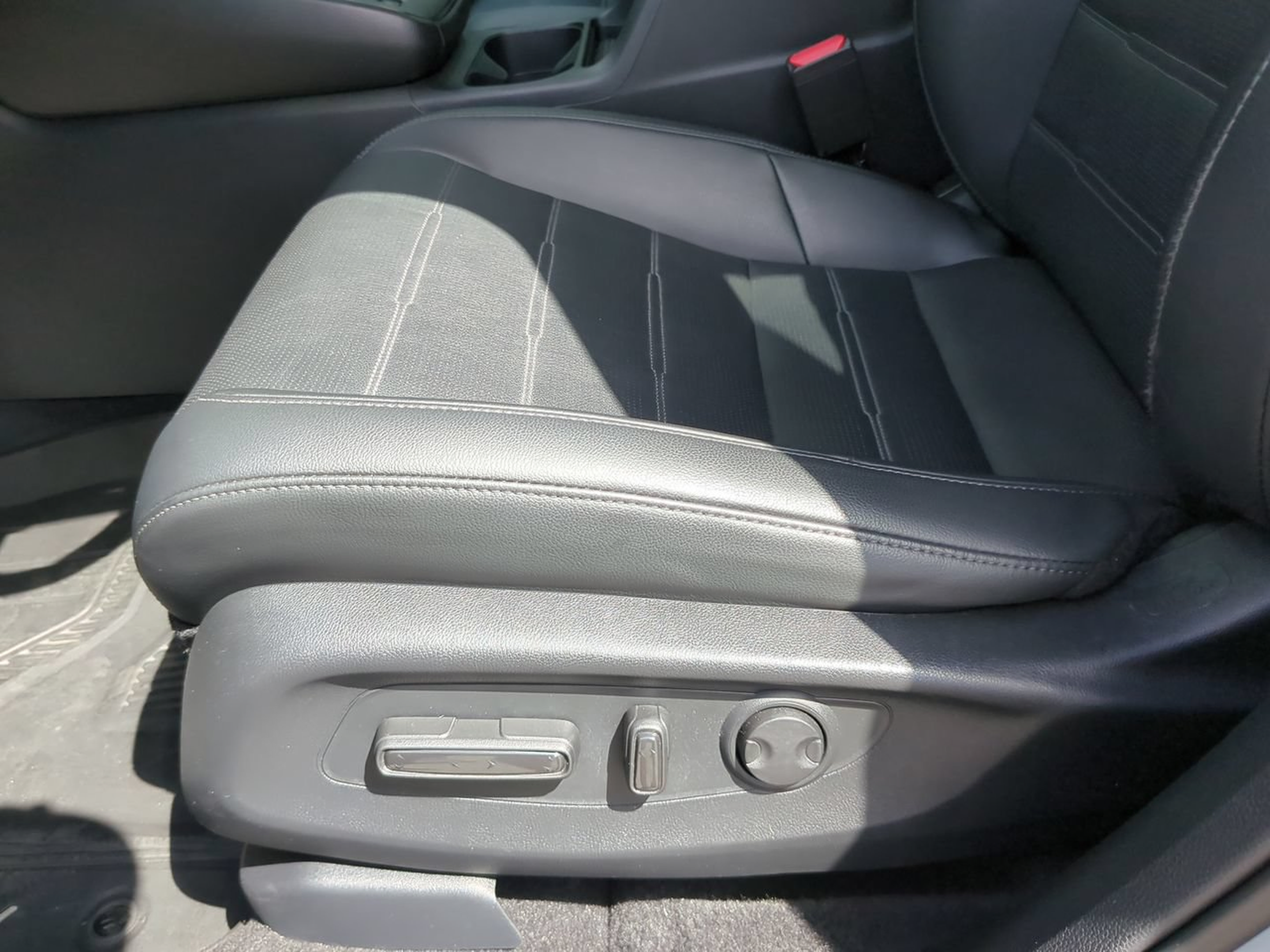 Used 2024 Honda CR-V EX-L image 15