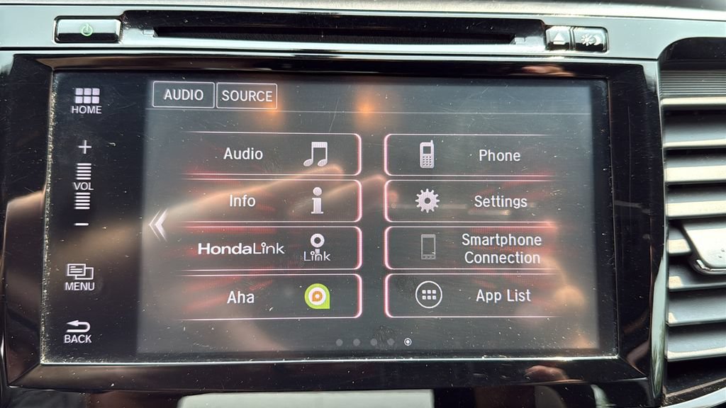 Used 2017 Honda Accord EX-L image 18