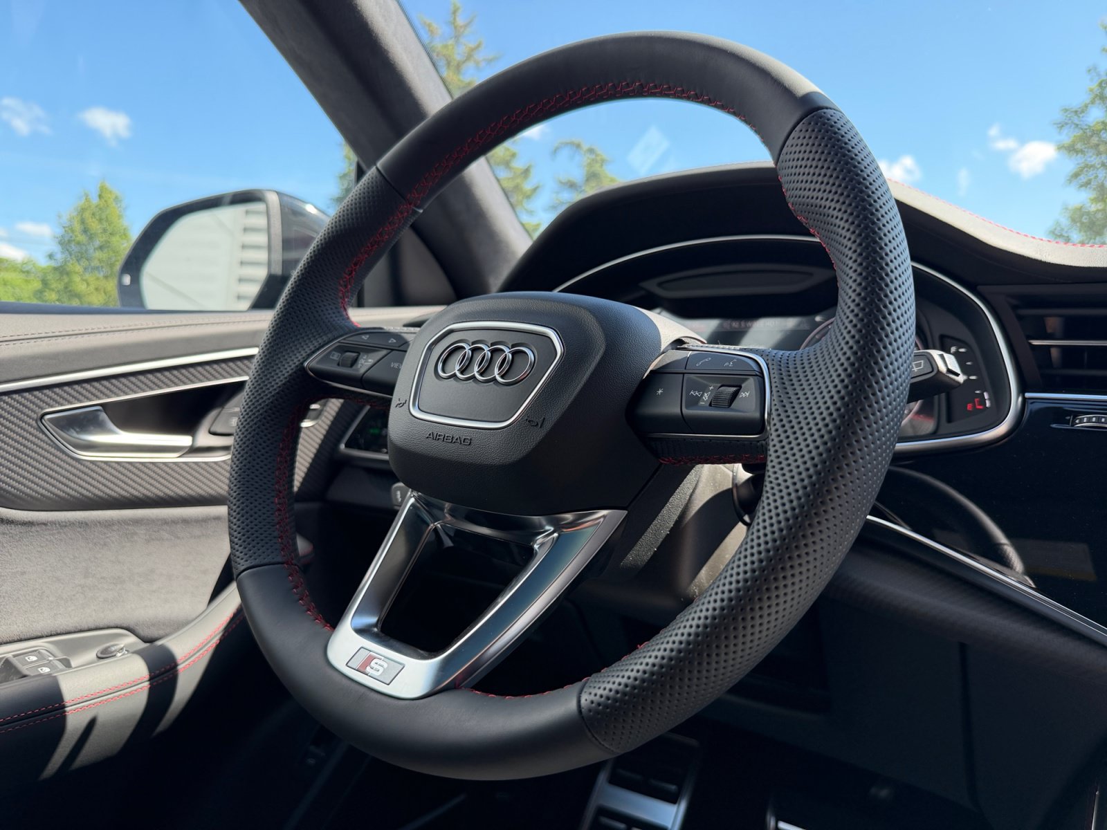 New 2026 Audi SQ8 Prestige AWD/4WD image 21
