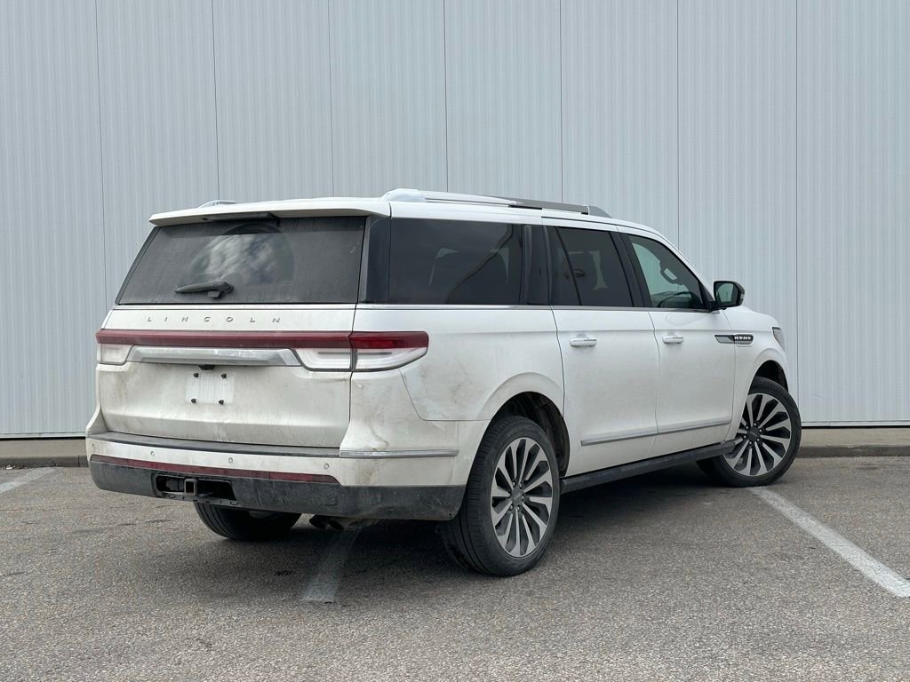 Used 2023 Lincoln Navigator L Reserve image 5