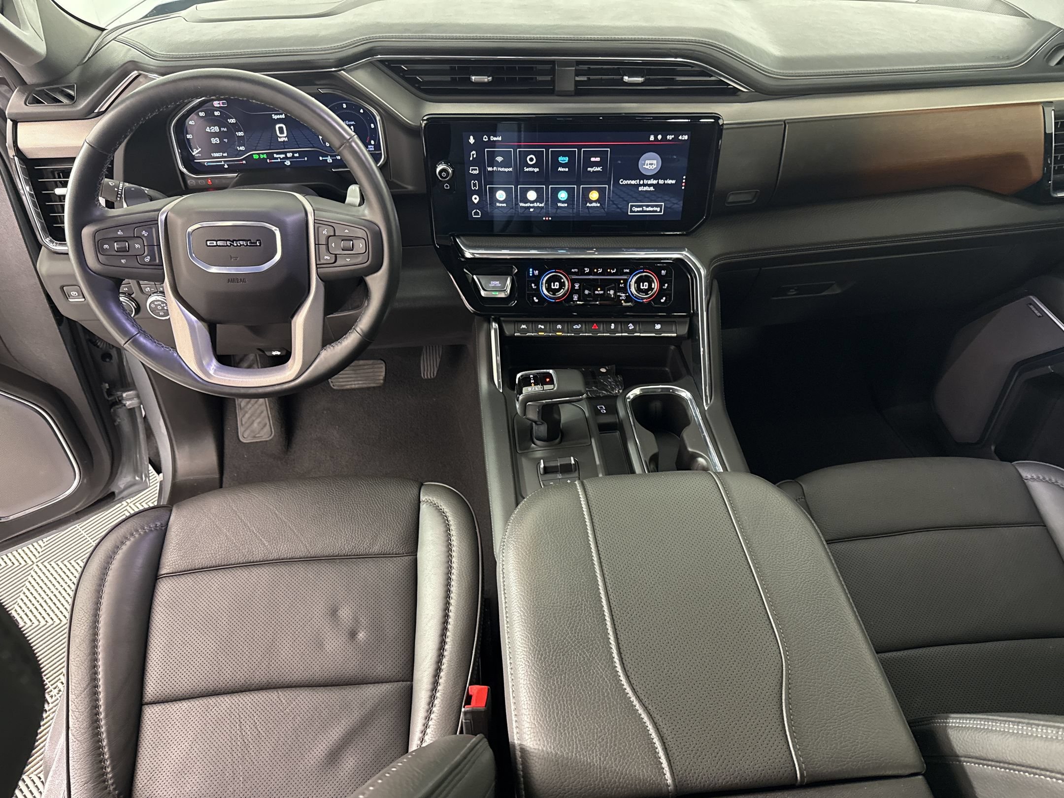 Used 2024 GMC Sierra 1500 Denali AWD/4WD image 15