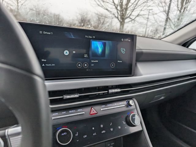 Certified 2024 Hyundai Sonata SEL w/ Convenience Package image 21