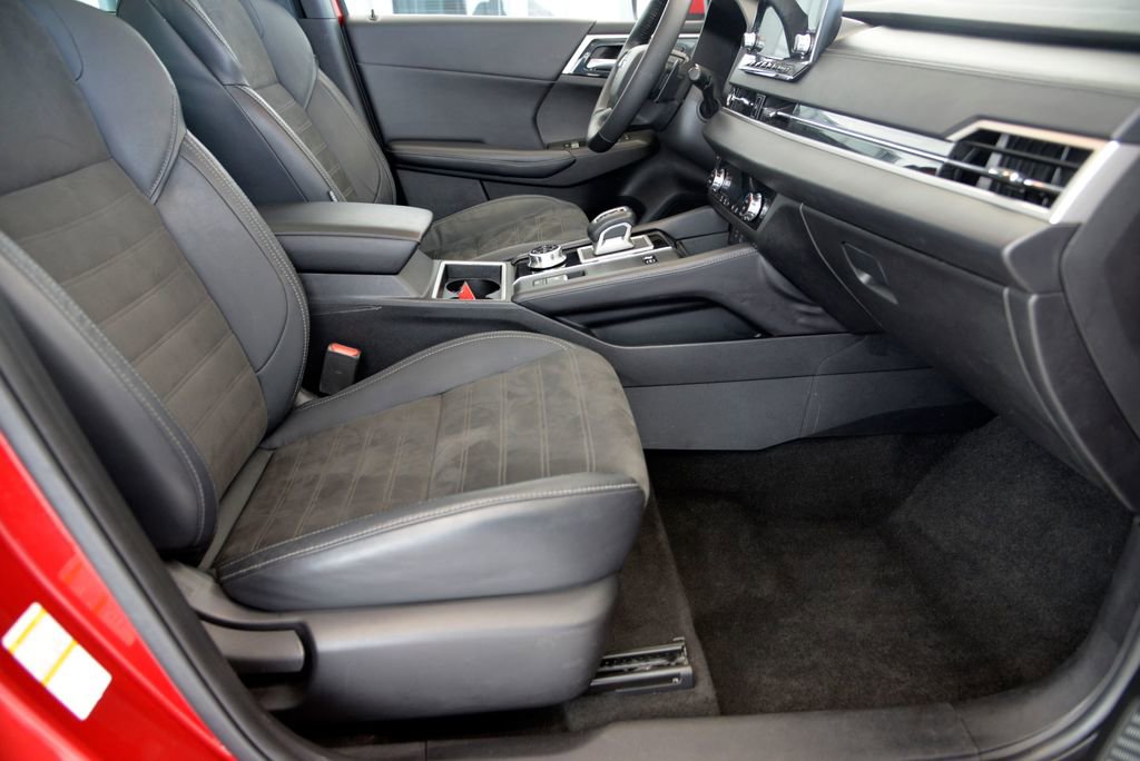 Used 2023 Mitsubishi Outlander SE image 30