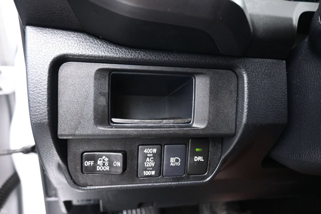 Used 2019 Toyota Tacoma TRD Off-Road AWD/4WD image 28