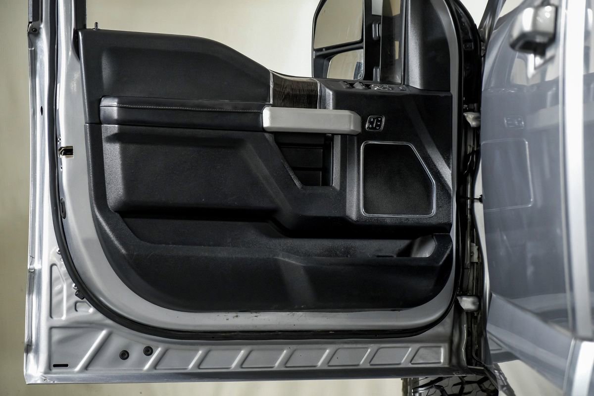 Used 2020 Ford F250 Lariat w/ Lariat Ultimate Package image 33