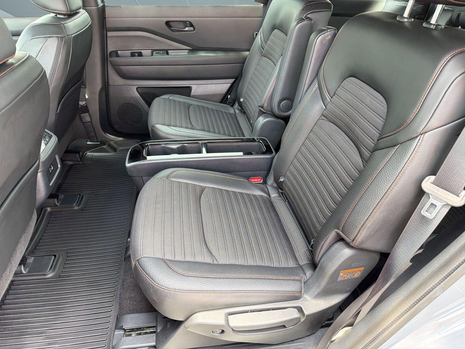 Used 2024 Nissan Pathfinder Rock Creek AWD/4WD image 15