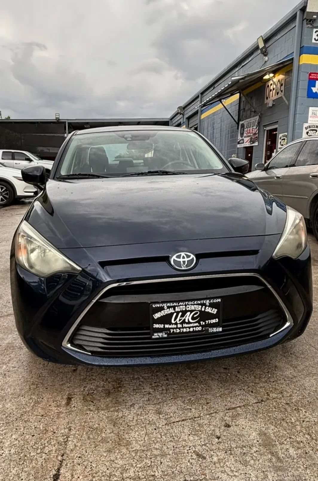 Used 2018 Toyota Yaris iA FWD image 2