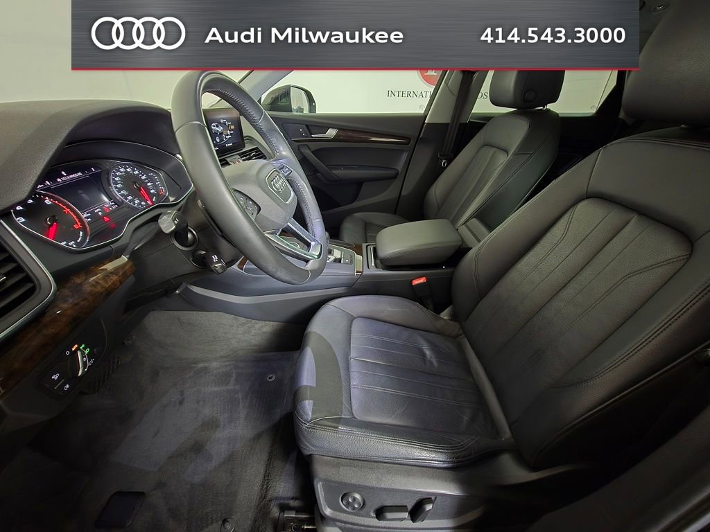 Used 2019 Audi Q5 2.0T Premium w/ Convenience Package AWD/4WD image 16