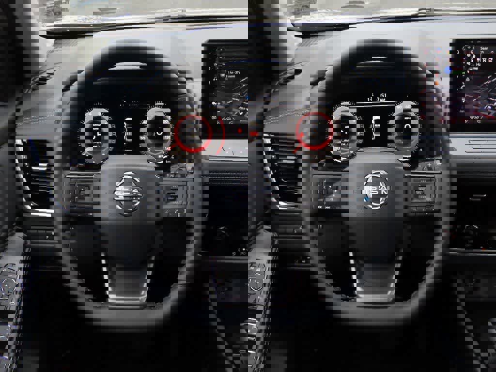 Used 2025 Nissan Rogue SL image 19