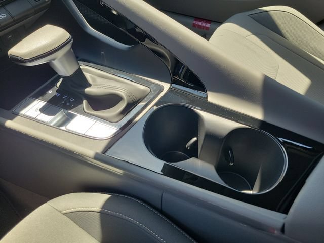 New 2026 Hyundai Elantra Hybrid FWD image 16