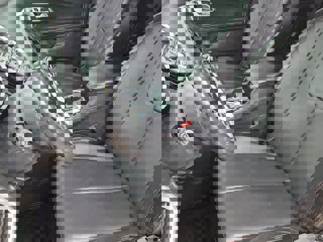 Used 2016 Chevrolet Equinox LTZ w/ Enhanced Convenience Package FWD image 10