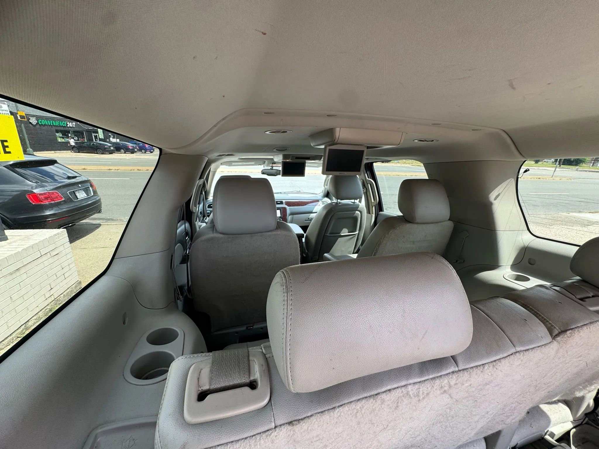 Used 2013 Chevrolet Suburban LT image 20