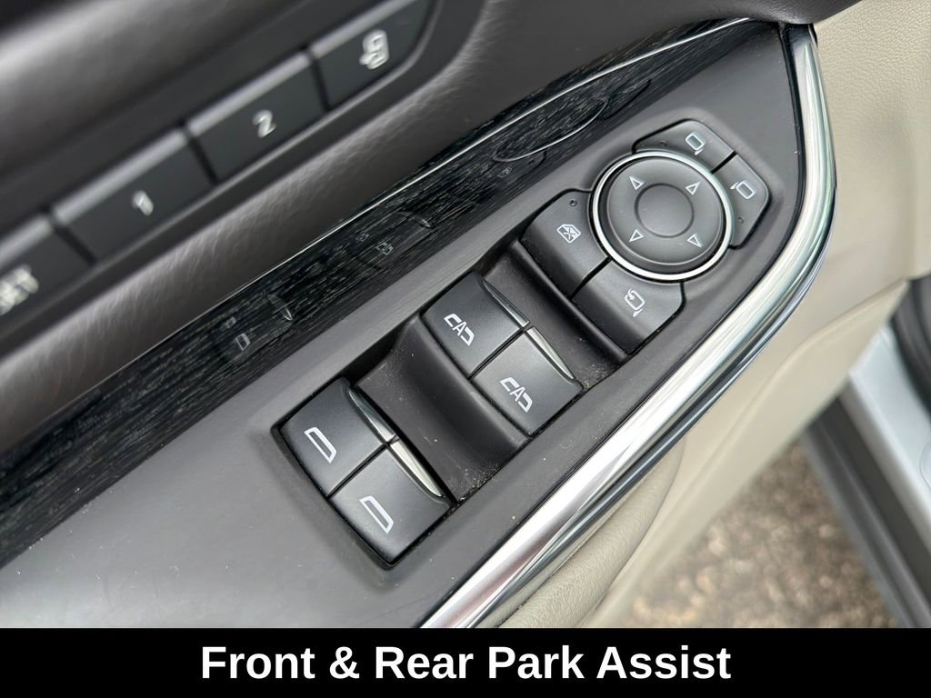 Used 2023 Cadillac XT4 Premium Luxury AWD/4WD image 13
