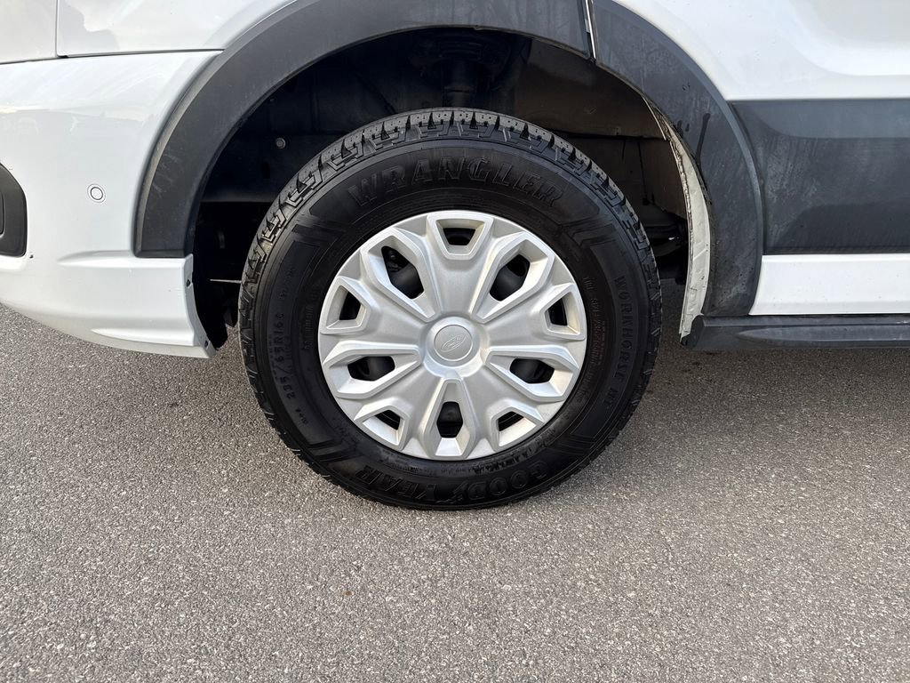 Used 2023 Ford Transit 350 XLT image 28