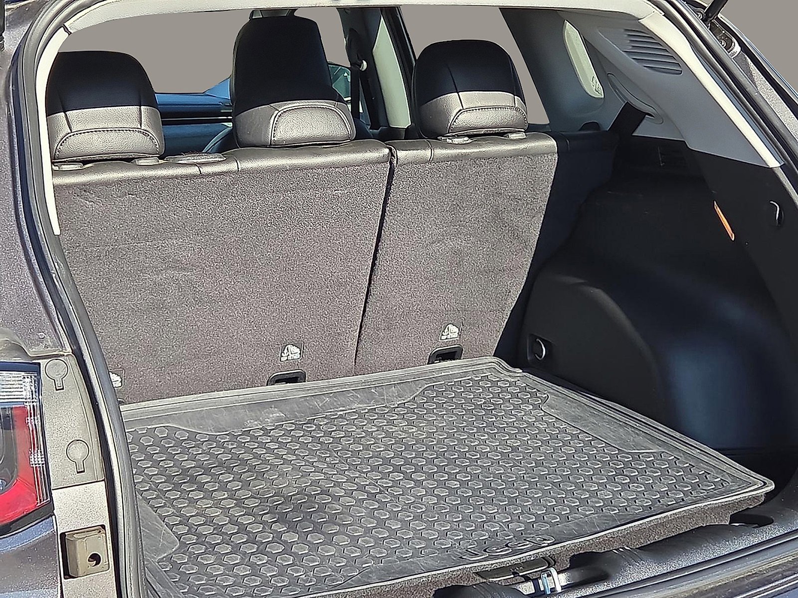 Used 2022 Jeep Compass Latitude image 9