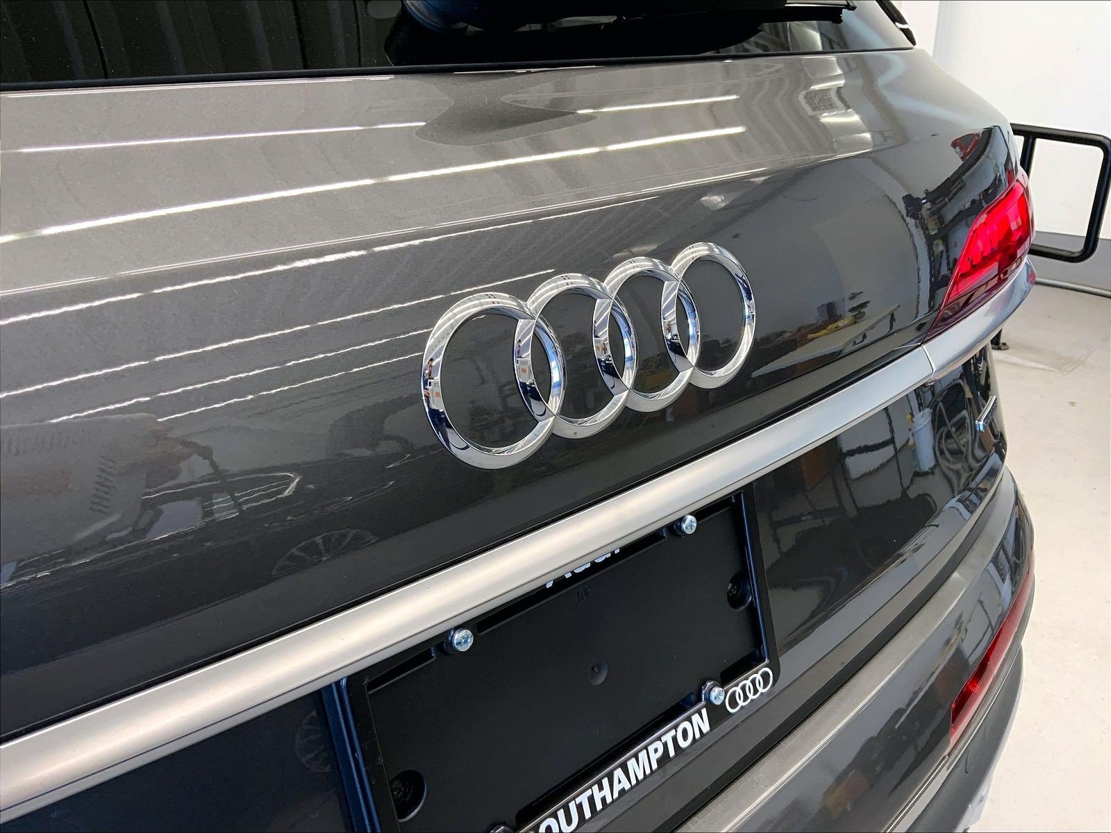 Certified 2023 Audi Q7 2.0T Premium w/ Convenience Package AWD/4WD image 30
