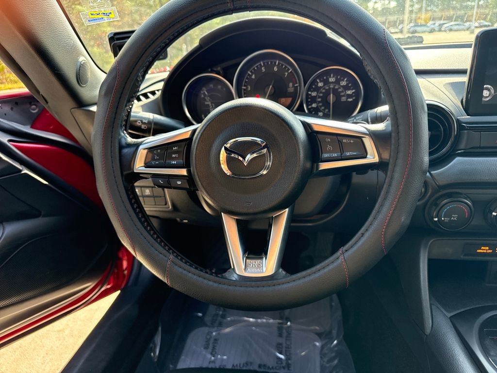 Used 2019 MAZDA MX-5 Miata Sport w/ I-ACTIVSENSE Sport Package image 18