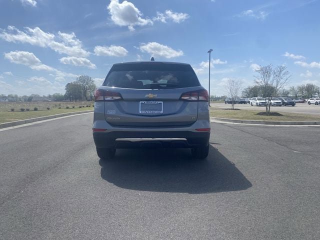 Used 2024 Chevrolet Equinox LT FWD image 4