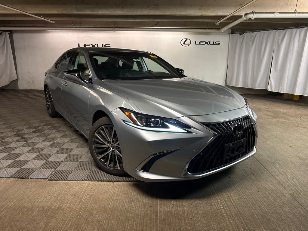 Used 2023 Lexus ES 350 w/ Premium Package FWD image 2