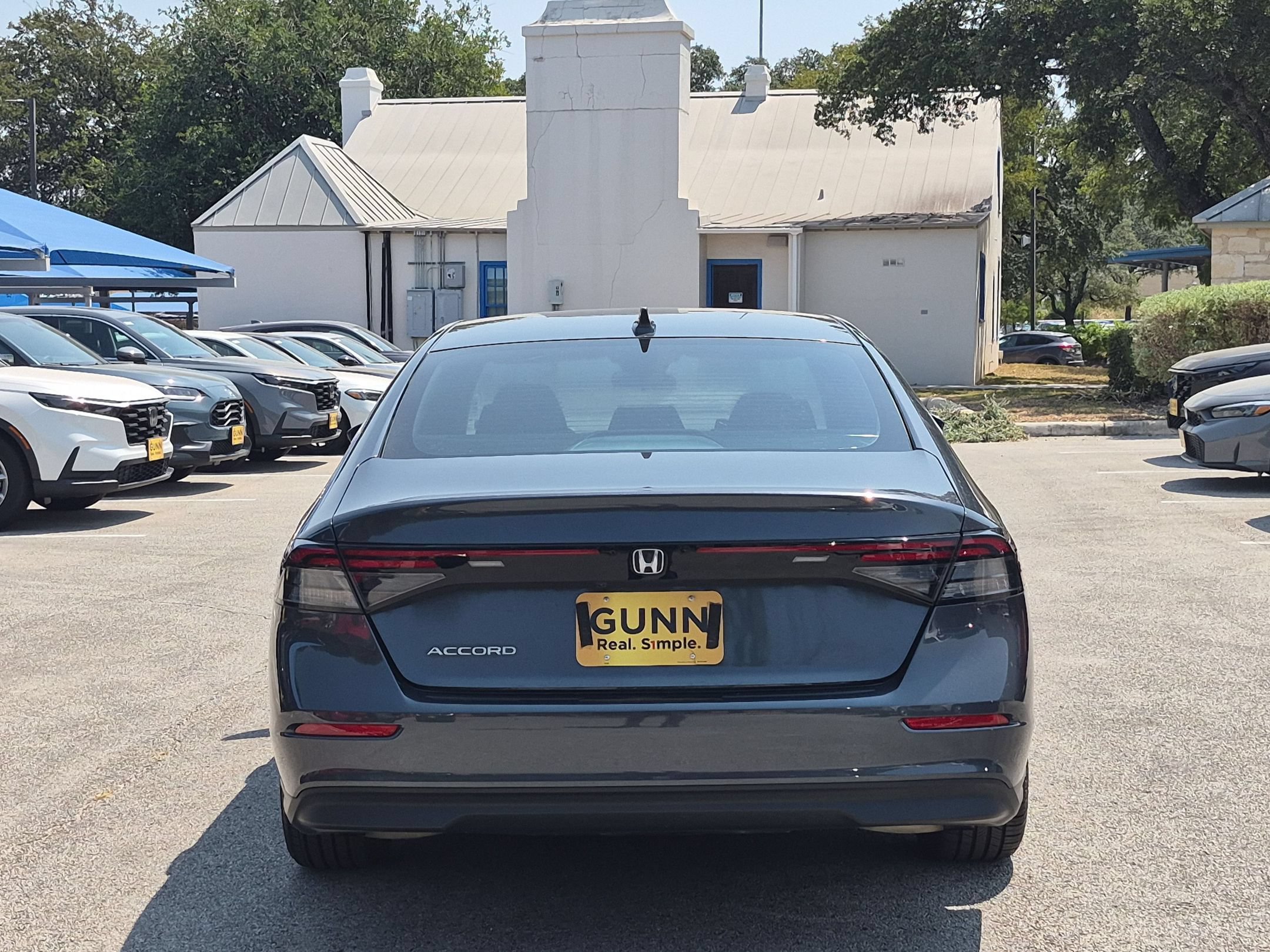 Used 2023 Honda Accord EX image 4
