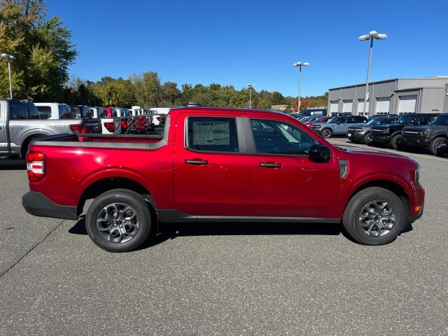 New 2025 Ford Maverick XLT w/ XLT Luxury Package image 13