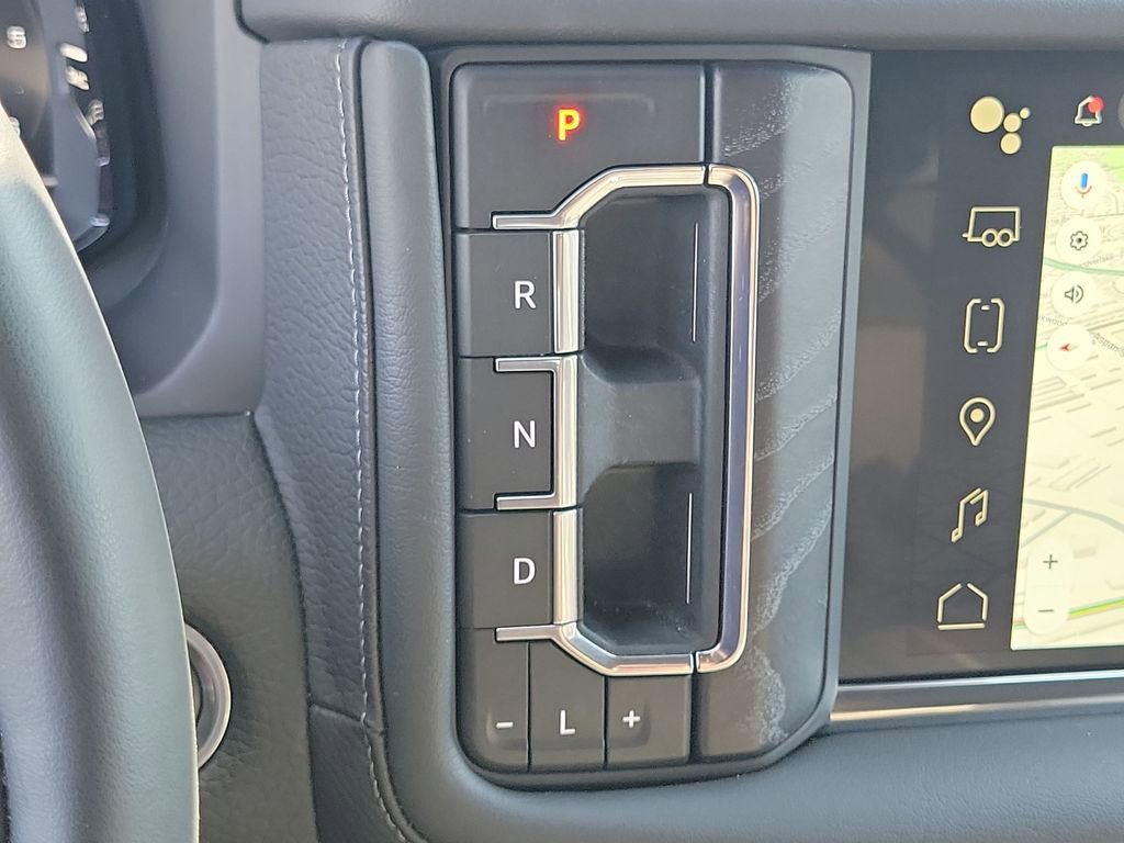 Used 2024 GMC Yukon Denali AWD/4WD image 16