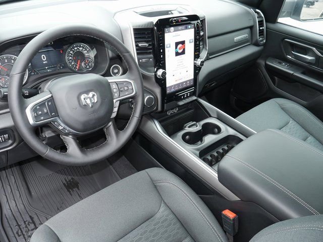 Used 2025 RAM 1500 Big Horn AWD/4WD image 17