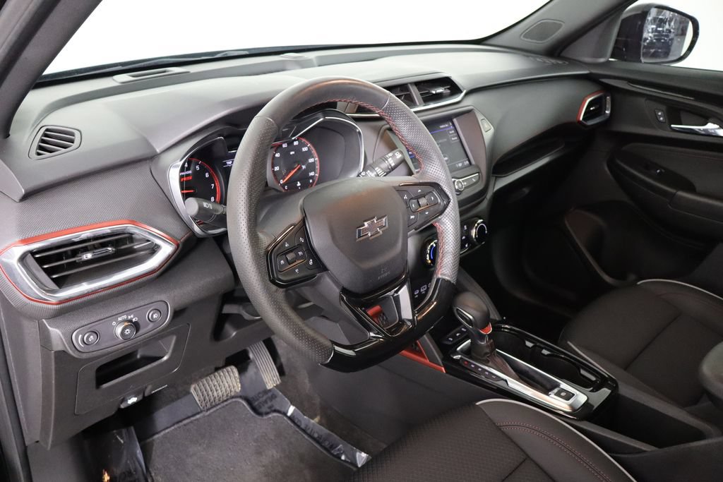 Used 2023 Chevrolet TrailBlazer RS FWD image 25
