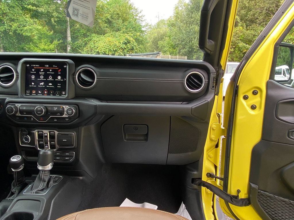 Used 2023 Jeep Wrangler Sahara AWD/4WD image 29